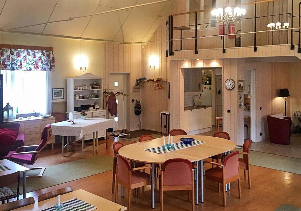 Bed and Breakfast Stor Laegenhet I Elofstorps Missionshus Кристинехамн Экстерьер фото